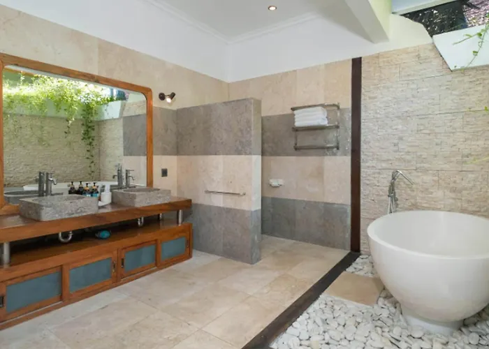 3 Bedroom Private Pool In Villa Seminyak