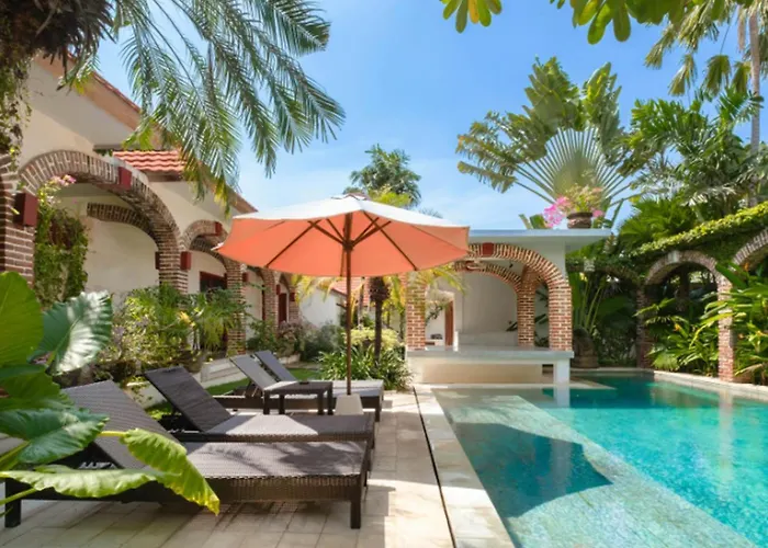 Villa 3 Bedroom Private Pool In Seminyak